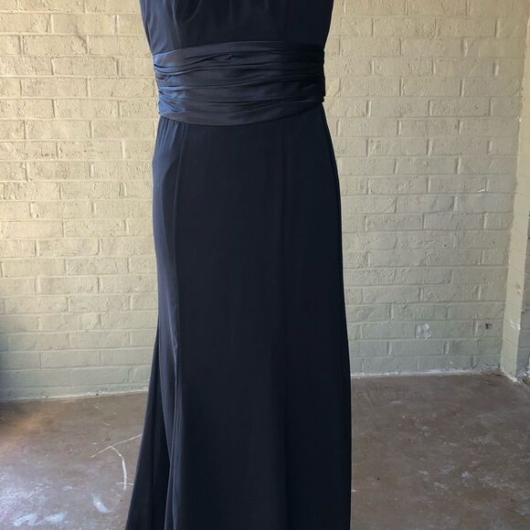 Elegant DAVID'S Bridal Black Flowy Full-Length Dress D273 - Picture 4 of 13